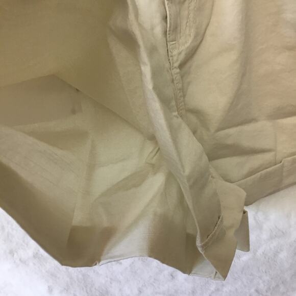 GAP Factory 5" High Rise Paperbag Shorts with Washwell - Picture 6 of 9